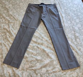 Traje hombre gris Zara+ camisa y corbata