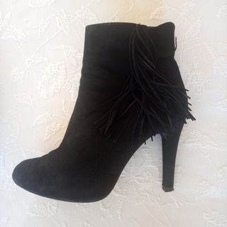 Zapatos de tacón negros