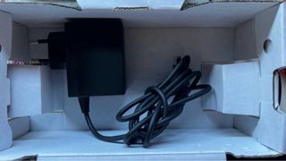 Switch Lite Edicion Limitada con 4 juegos