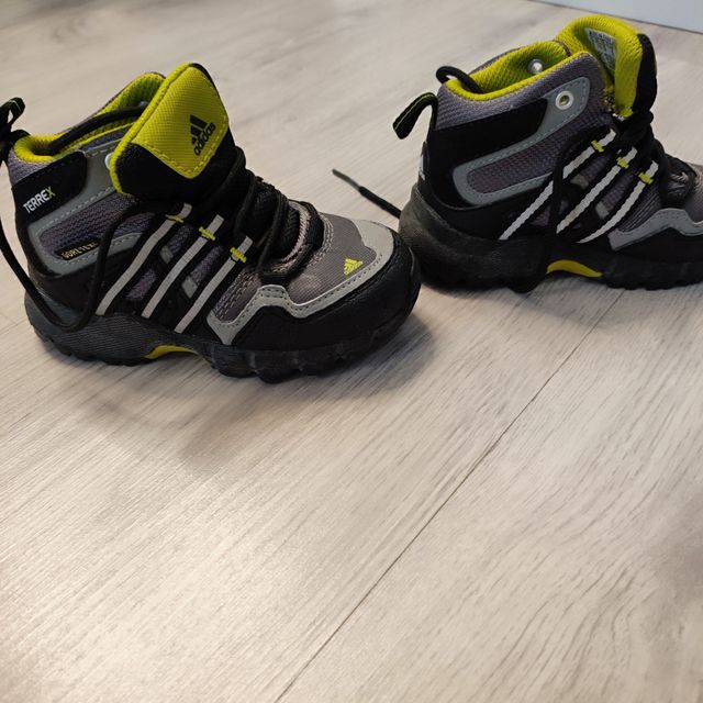 Bota niño Adidas Terrex niño