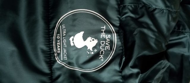 Plumas niña 10 Y. " SAVE THE DUCK"