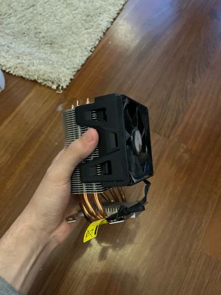 Disipador por ventilador cooler master