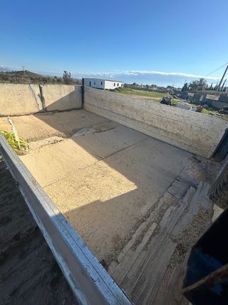 Camion basculante Iveco pegasus