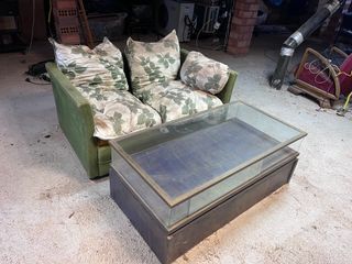 Sofá cama y Mesa