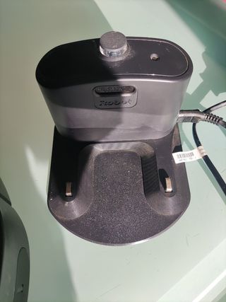 I robot Roomba wif