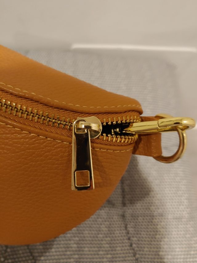 Bolso riñonera piel camel