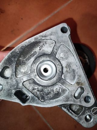 Tensor correa auxiliar Honda Accord 7 