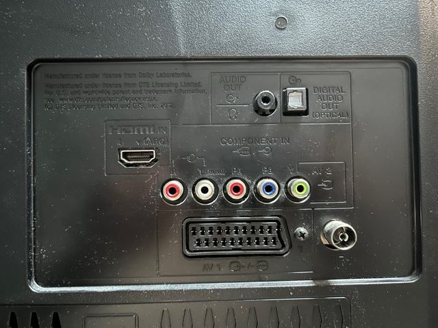 Television Sony 40”