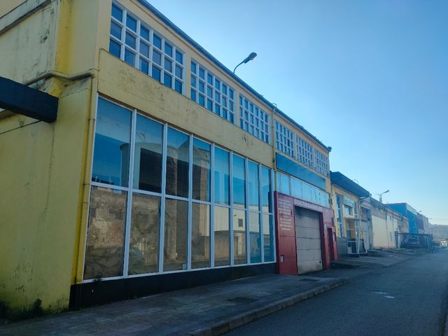 Taller de coches con 7 elevadores 