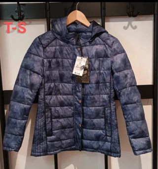 Anorak koroshi. T-S