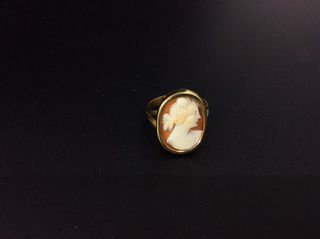 anillo oro 18k con piedra con circonita