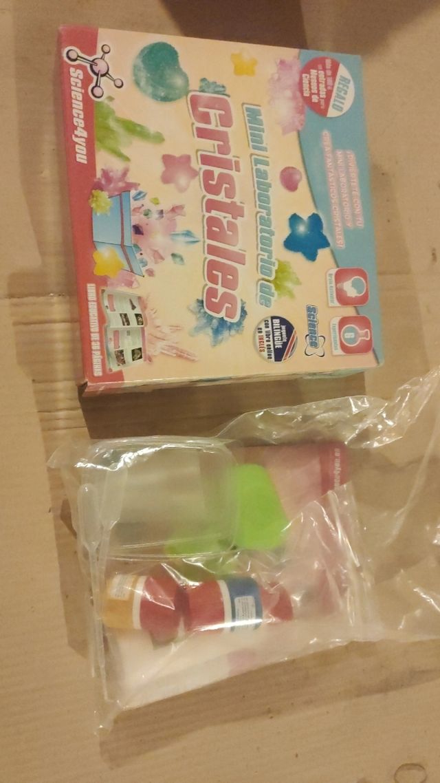 Mini laboratorio de cristales