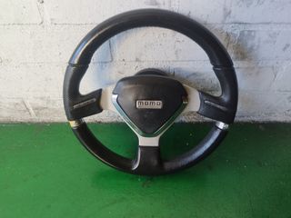 Volante momo 