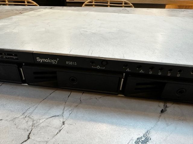 Servidor Nas Synology RS815