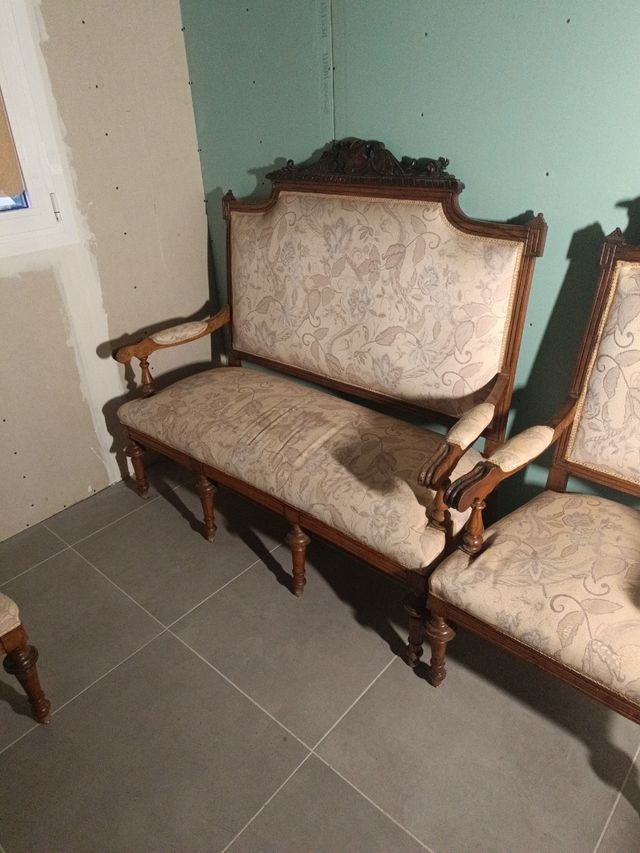 Sofa y butacas antiguas