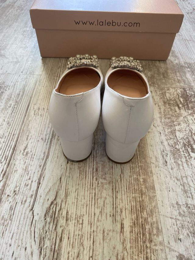 Zapatos cenicienta blancos novia