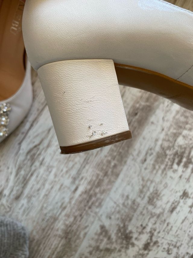 Zapatos cenicienta blancos novia