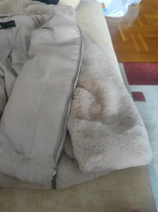 Chaquetón con capucha