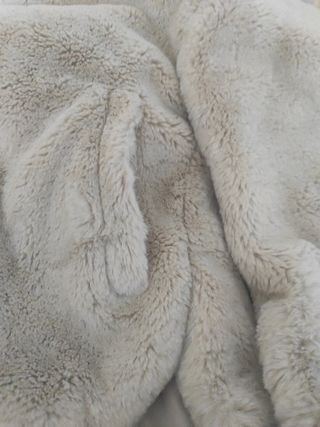 Chaquetón con capucha