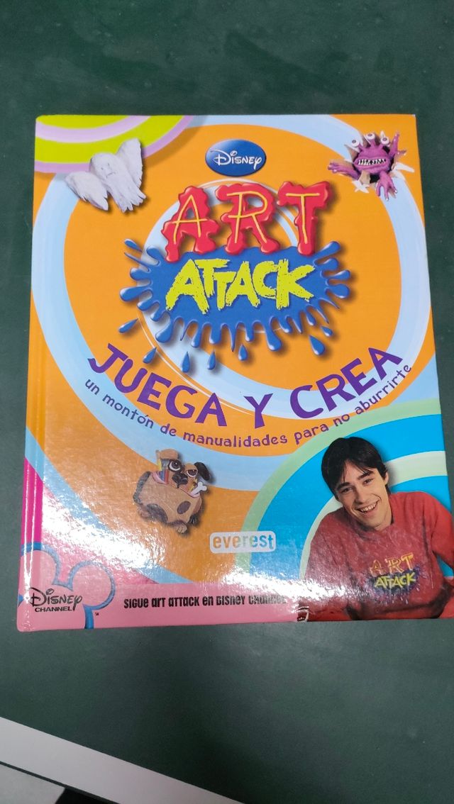 Art Attack. Juega y crea: Un montón de manualidades para no aburrirte