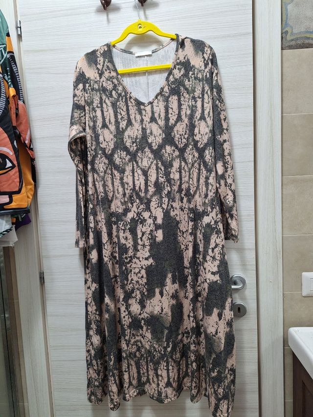 Abito viscosa calda invernale.