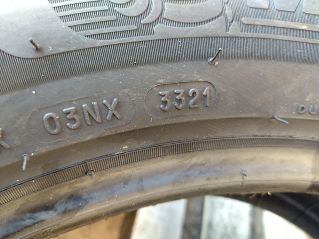 215 60 17 96H MICHELIN
