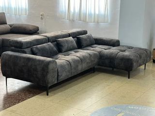 Sofá 3 plazas gris con cojines + envío gratis