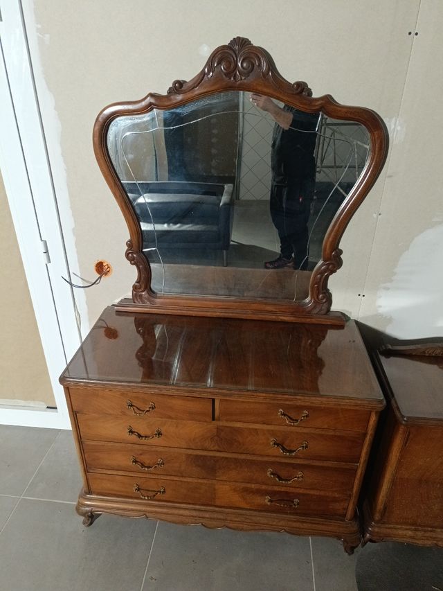 Calaixera y dos mesitas