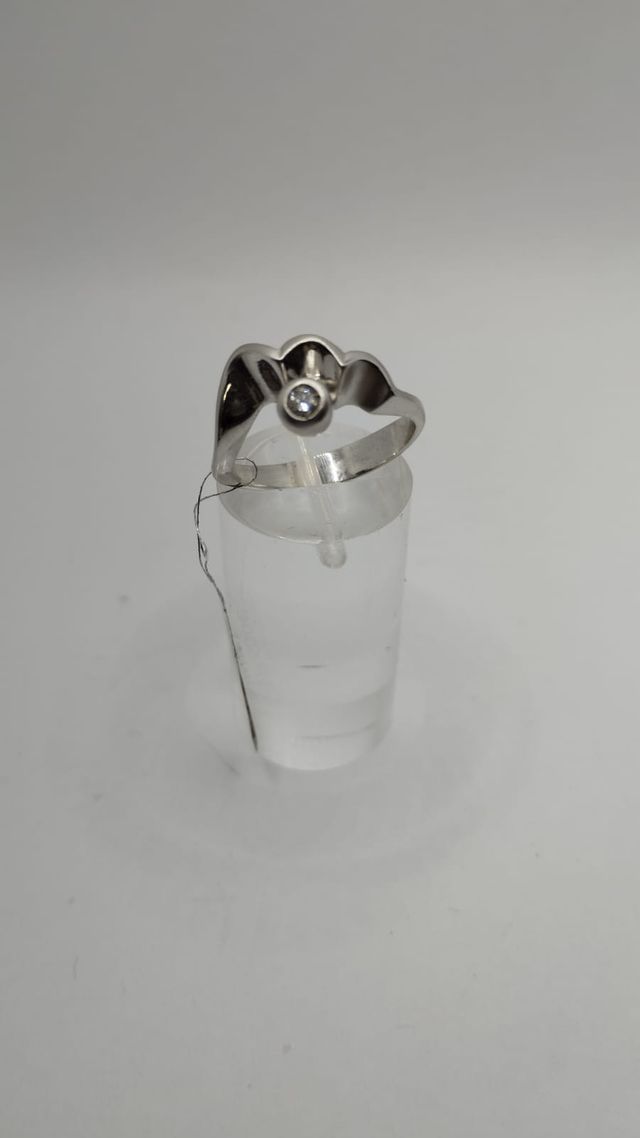 ANILLO ABSTRACTO ORO 18K BLANCO Y DIAMANTE