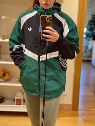 Chaqueta adidas