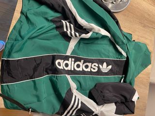 Chaqueta adidas