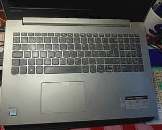 Portátil LENOVO IDEAPAD 330-15IKB