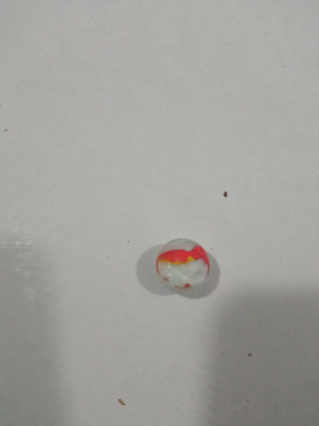 *Canicas grandes y pequeñas