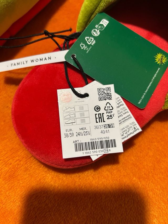 Pack grinch zapatillas y calcetines