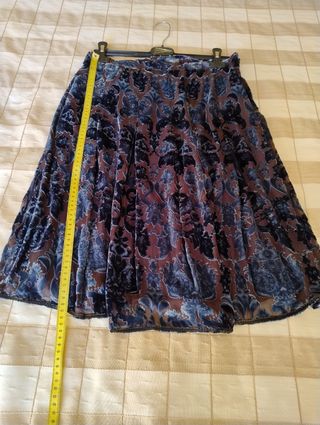 Falda de fiesta en terciopelo
