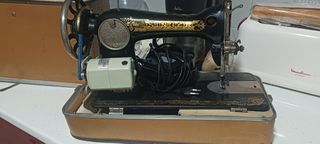 Maquina de coser singer