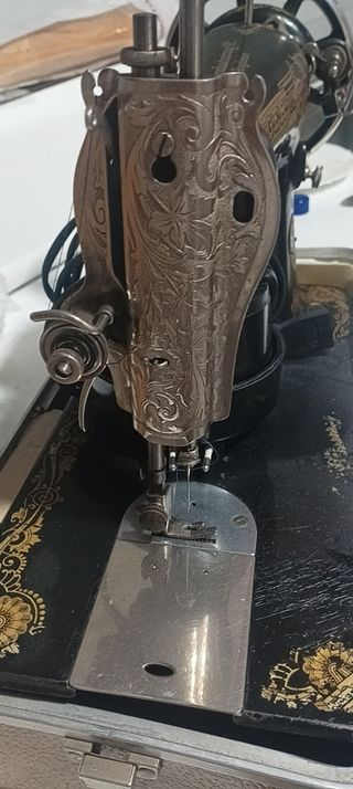 Maquina de coser singer