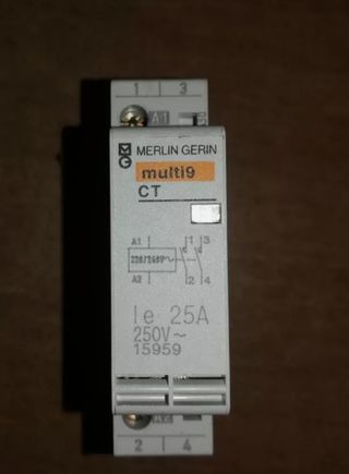 CONTATTORE 25 A 250V