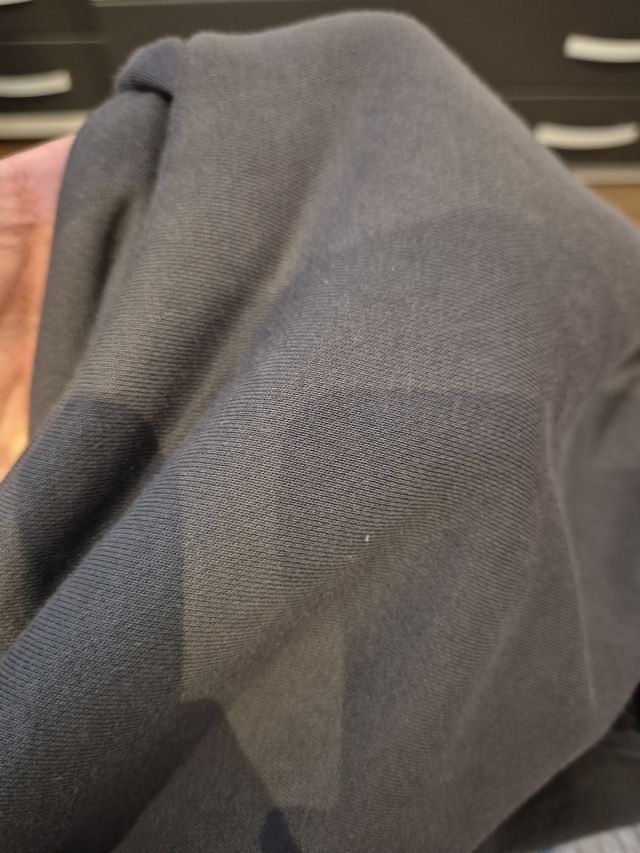 Sudadera gris oversize