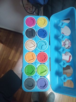 Huevos de juguete