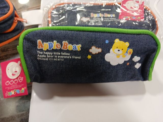 Lote de 48 estuches Apple Bear