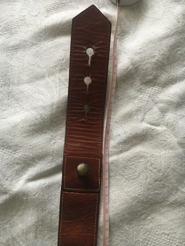 Cintura in cuoio martellato