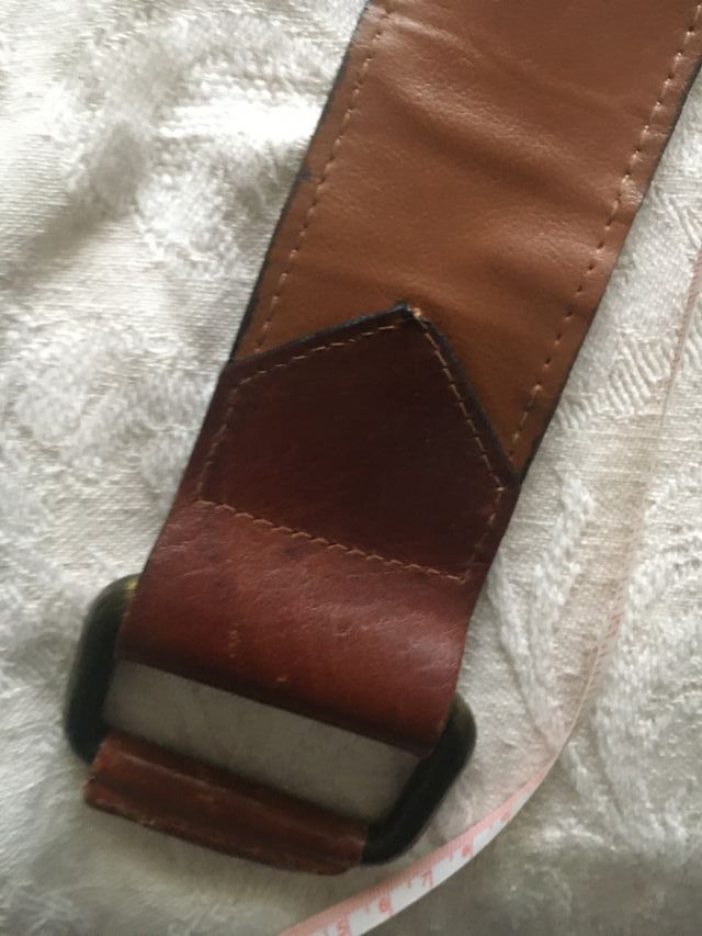 Cintura in cuoio martellato