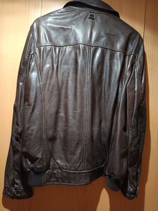 Cazadora de cuero Massimo Dutti