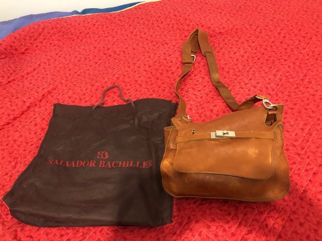 Bolso de piel marron