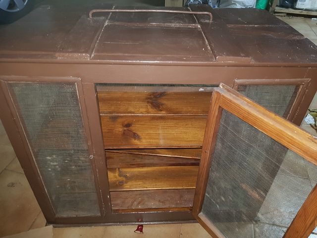 Frigorífico antiguo (secadero)