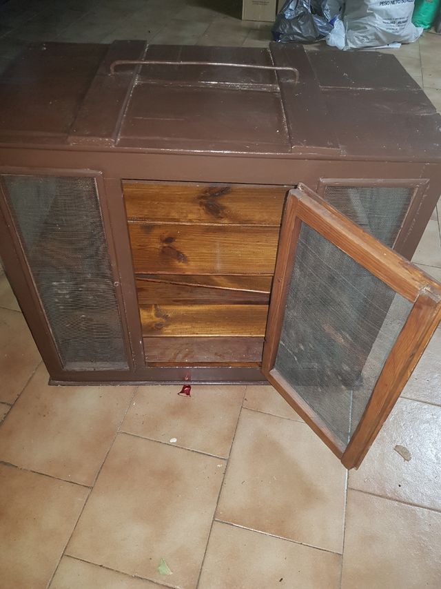 Frigorífico antiguo (secadero)