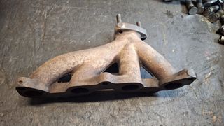 Colector de escape Seat 600