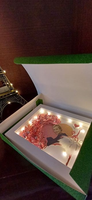 CORNICE PORTAFOTO CON LUCE LED