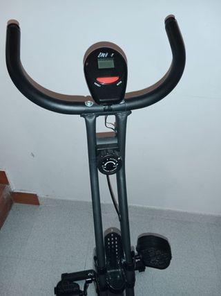 Bicicleta estática plegable